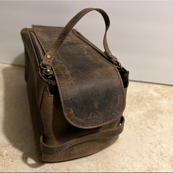 Genuine Buffalo Leather Toiletry Travel Bag (BRAND NEW) ( NWT) - Picture 5 of 9
